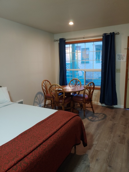 2 Queen Jetted Tub Photo 2