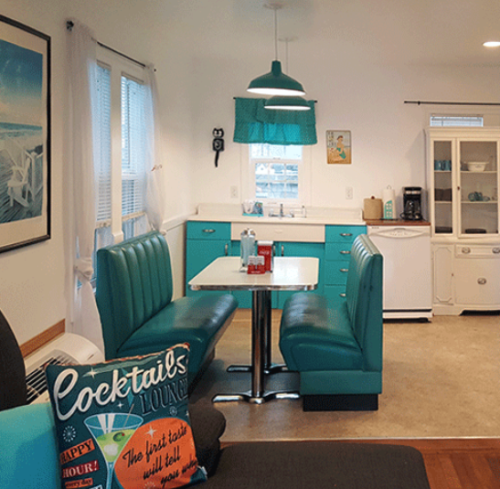 Retro Cottage (2K) Photo 2